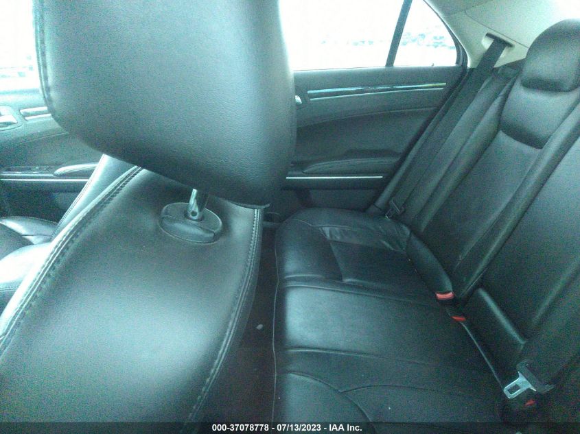 2018 CHRYSLER 300 TOURING L - 2C3CCAAG0JH275763