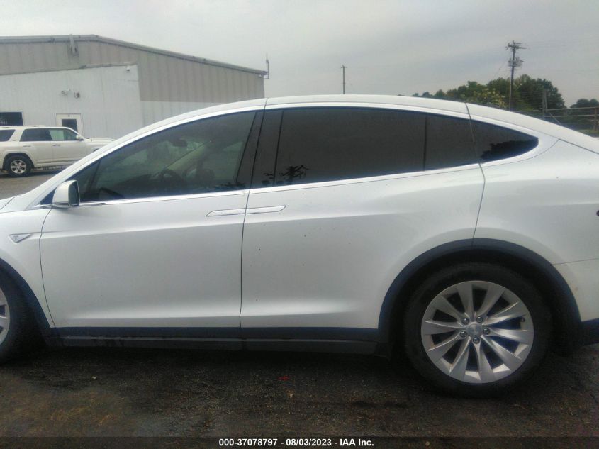 2016 TESLA MODEL X 70D/90D/75D/60D/P100D - 5YJXCBE29GF017676