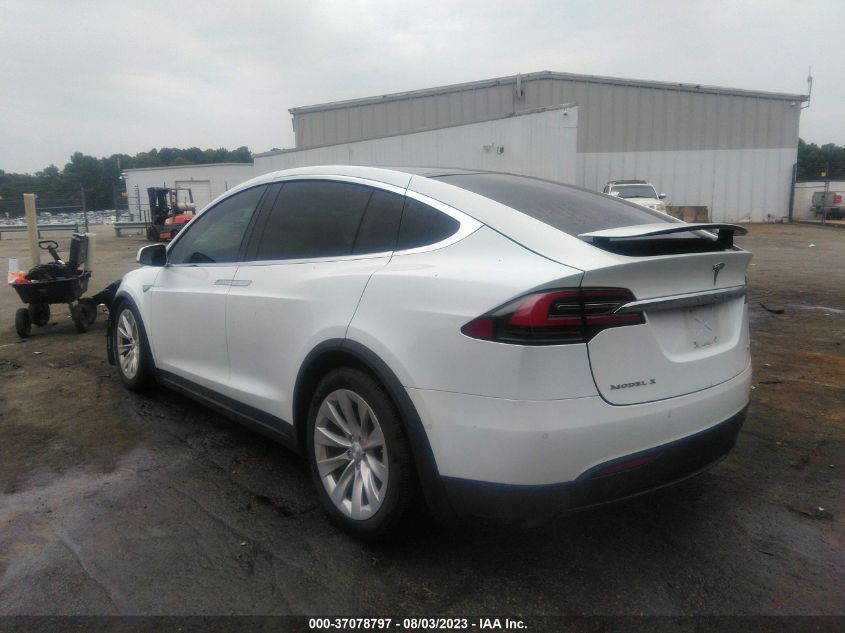 2016 TESLA MODEL X 70D/90D/75D/60D/P100D - 5YJXCBE29GF017676
