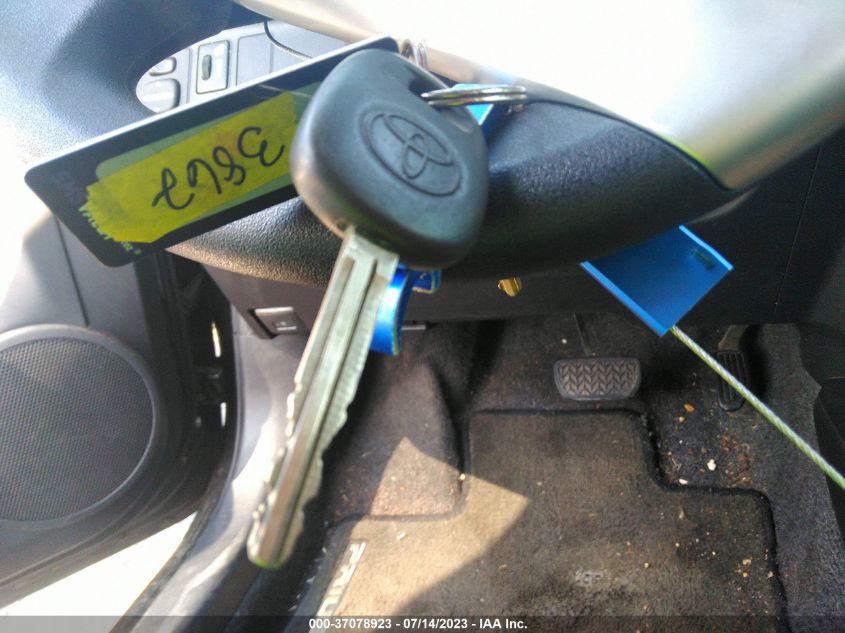 2015 TOYOTA PRIUS C - JTDKDTB32F1579601
