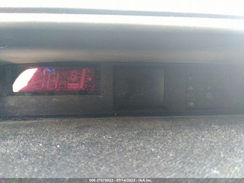2015 TOYOTA PRIUS C - JTDKDTB32F1579601