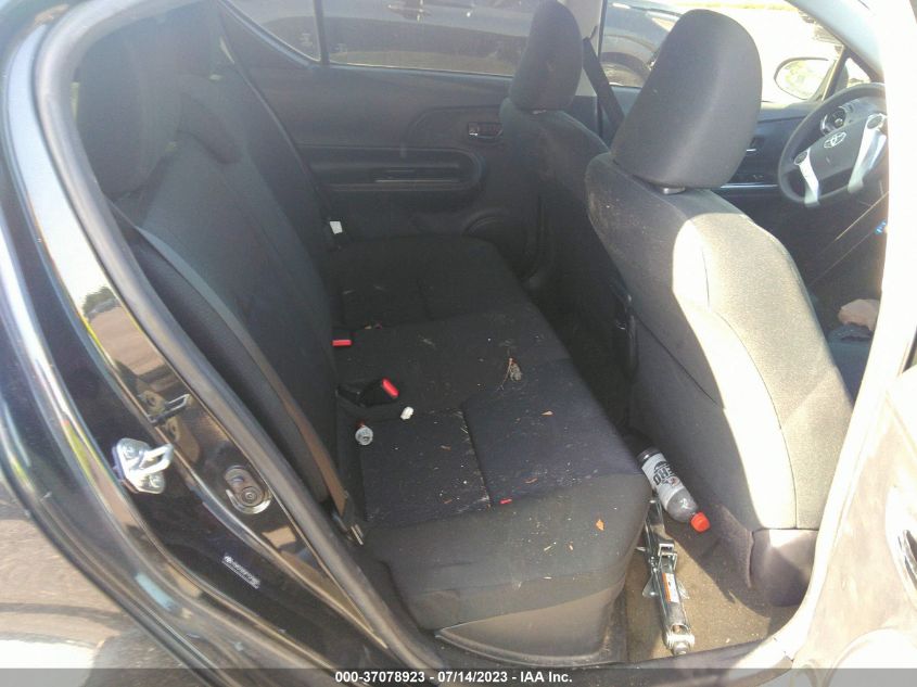 2015 TOYOTA PRIUS C - JTDKDTB32F1579601