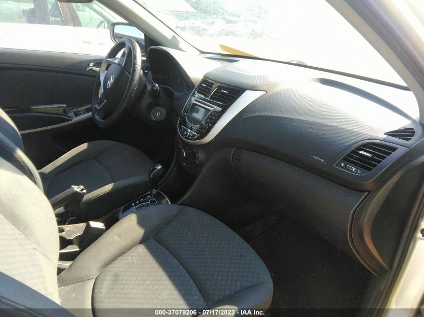 2013 HYUNDAI ACCENT SE - KMHCU5AE6DU072114