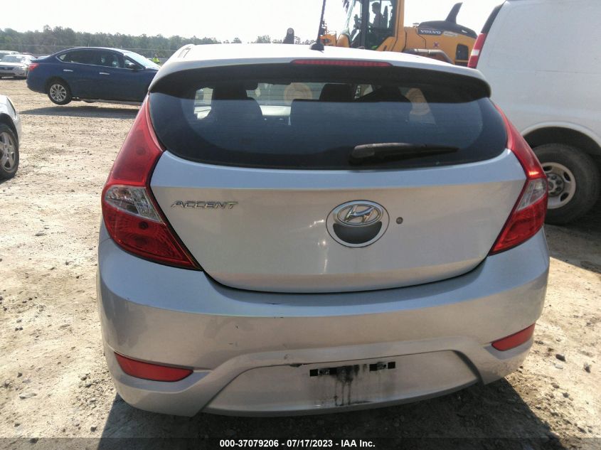 2013 HYUNDAI ACCENT SE - KMHCU5AE6DU072114