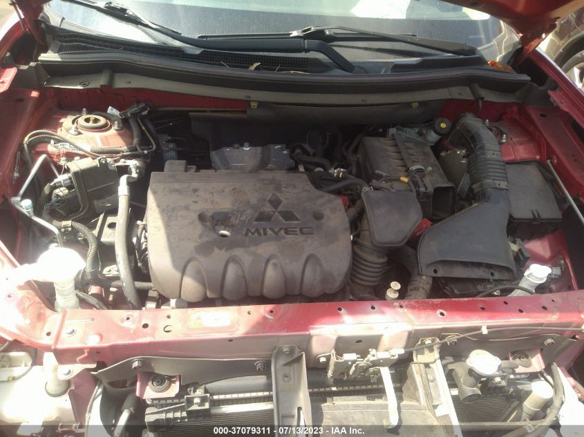2015 MITSUBISHI OUTLANDER SE - JA4AD3A31FZ000302