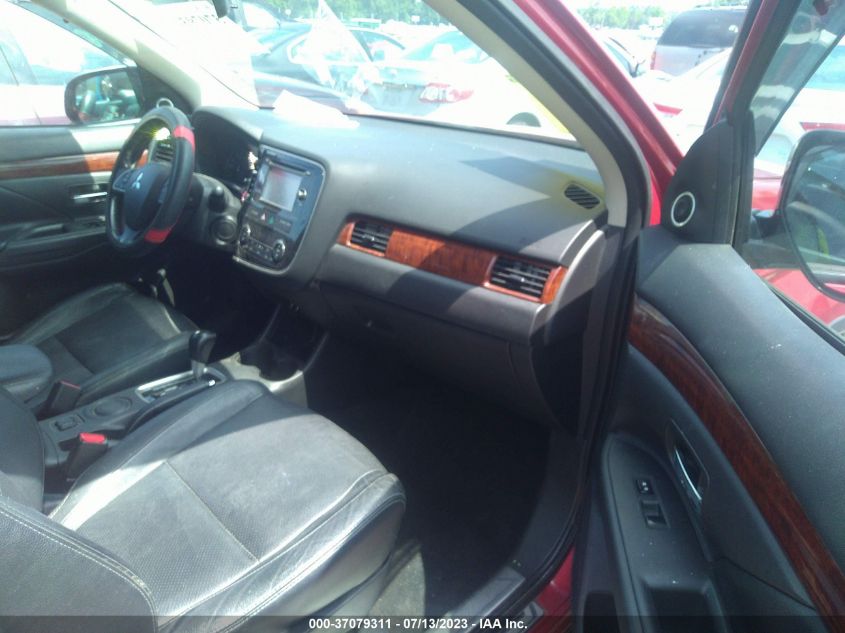 2015 MITSUBISHI OUTLANDER SE - JA4AD3A31FZ000302