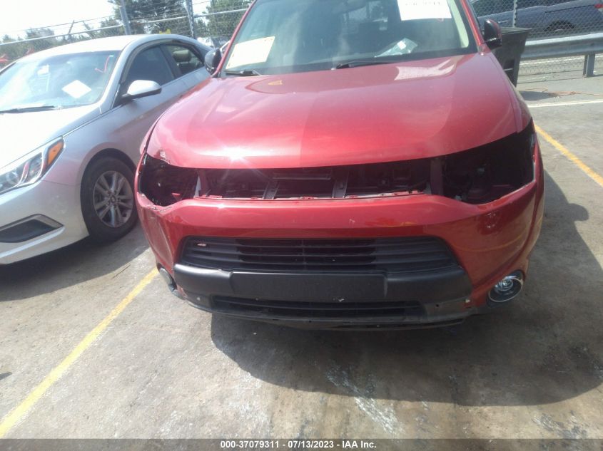 2015 MITSUBISHI OUTLANDER SE - JA4AD3A31FZ000302