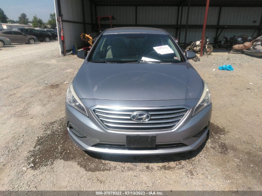 2015 HYUNDAI SONATA 2.4L SE - 5NPE24AFXFH045677