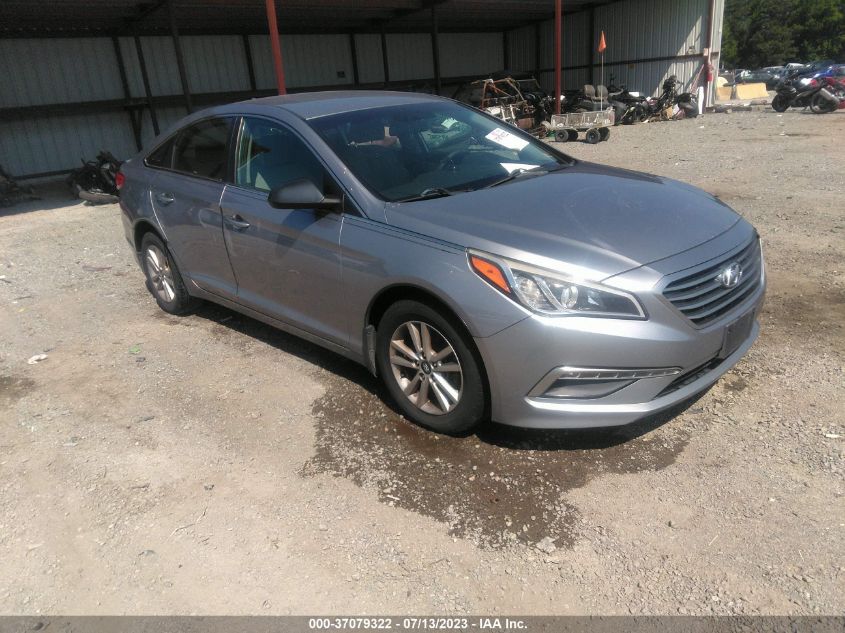 2015 HYUNDAI SONATA 2.4L SE - 5NPE24AFXFH045677