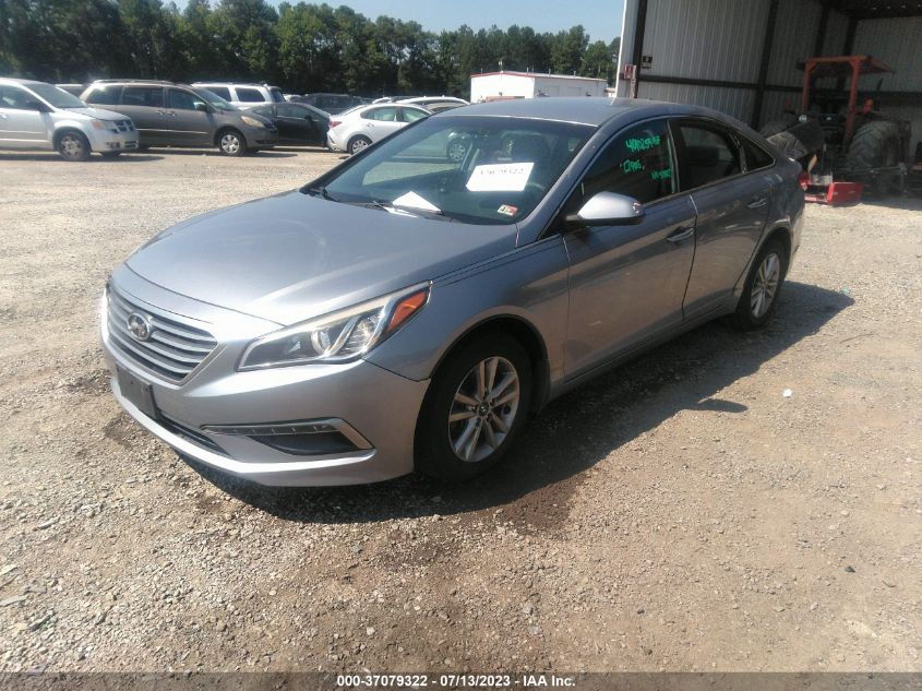 2015 HYUNDAI SONATA 2.4L SE - 5NPE24AFXFH045677