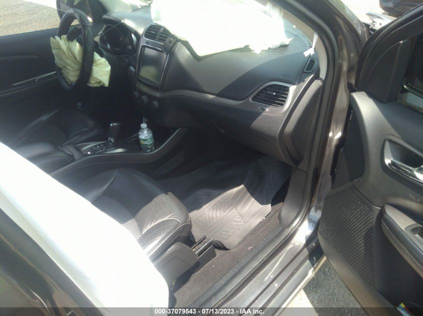 2018 DODGE JOURNEY CROSSROAD - 3C4PDDGG7JT499302