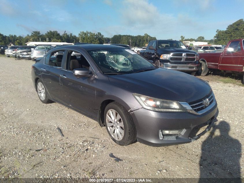 2015 HONDA ACCORD SEDAN EX - 1HGCR2F70FA012141