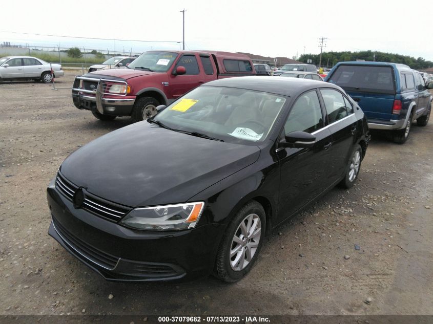 2013 VOLKSWAGEN JETTA SEDAN SE W/CONVENIENCE - 3VWDX7AJ7DM356300