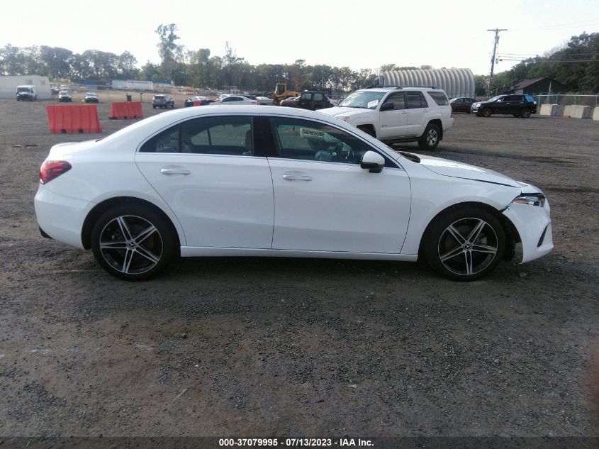 2022 MERCEDES-BENZ A-CLASS A 220 - W1K3G4FB4NJ366950