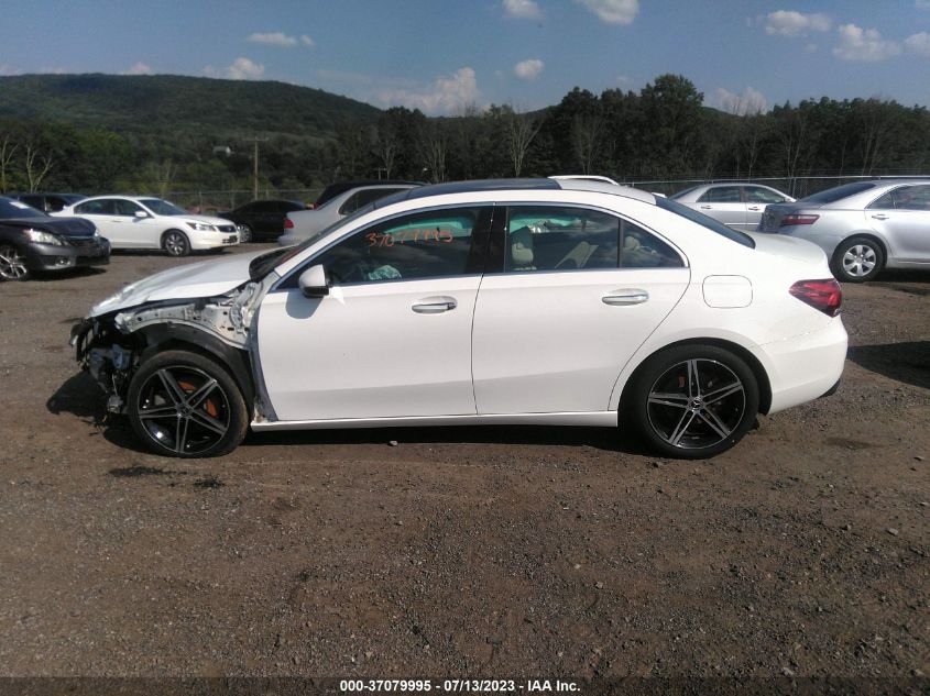 2022 MERCEDES-BENZ A-CLASS A 220 - W1K3G4FB4NJ366950
