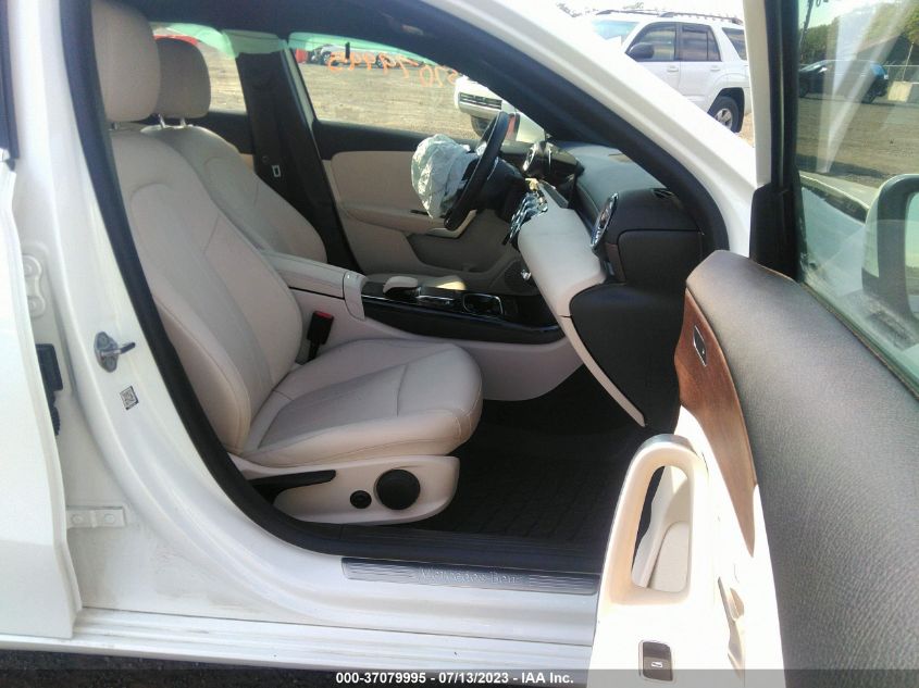 2022 MERCEDES-BENZ A-CLASS A 220 - W1K3G4FB4NJ366950