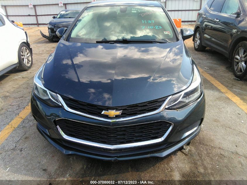 2018 CHEVROLET CRUZE LT - 1G1BE5SM4J7121137