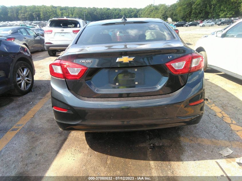 2018 CHEVROLET CRUZE LT - 1G1BE5SM4J7121137
