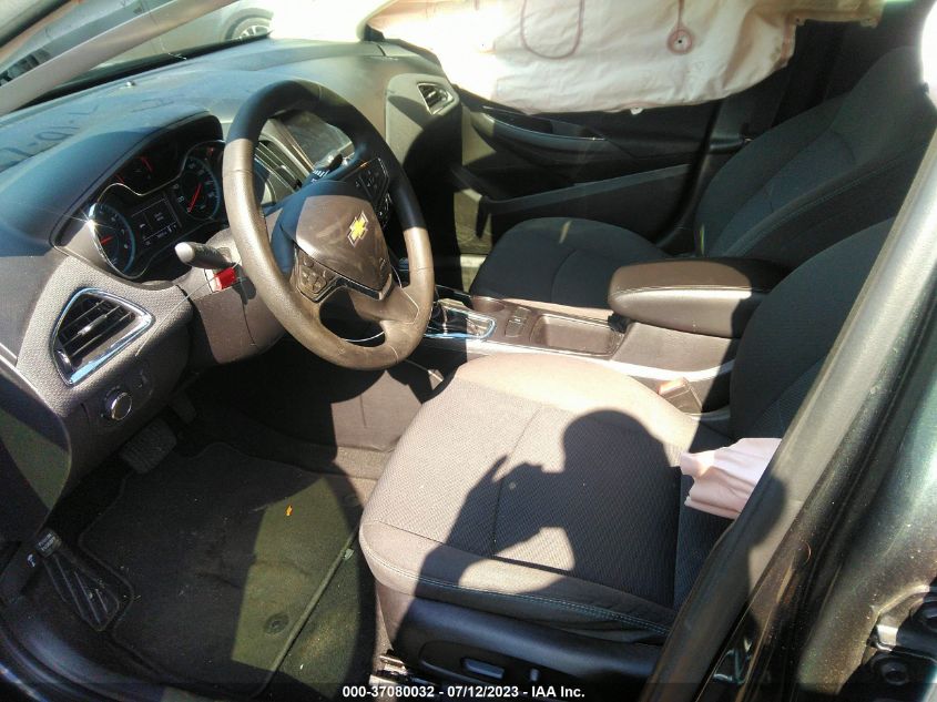 2018 CHEVROLET CRUZE LT - 1G1BE5SM4J7121137