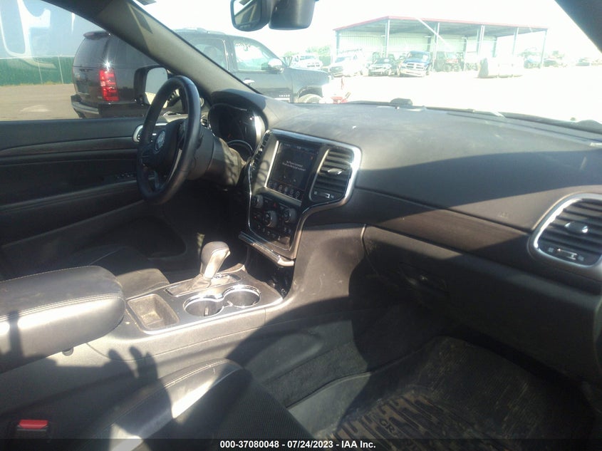 VIN 1C4RJFAG3JC303275 2018 JEEP GRAND CHEROKEE ALTITUDE