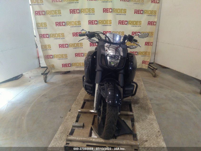 2014 HONDA GL1800 C - JH2SC6808EK000516