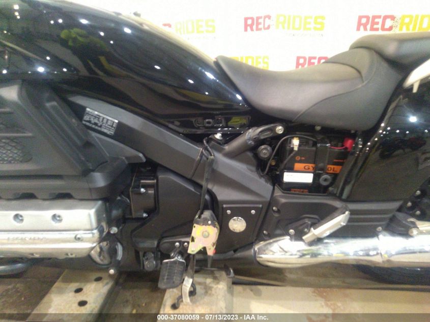 2014 HONDA GL1800 C - JH2SC6808EK000516