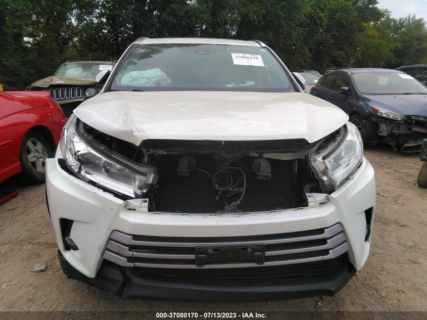 VIN 5TDJZRFHXHS515527 2017 TOYOTA HIGHLANDER XLE