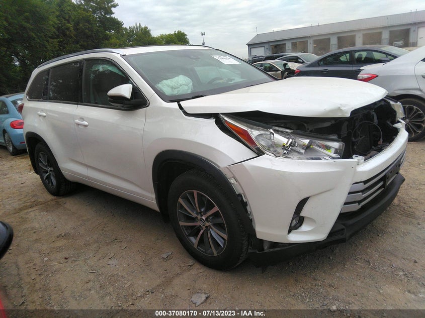 VIN 5TDJZRFHXHS515527 2017 TOYOTA HIGHLANDER XLE