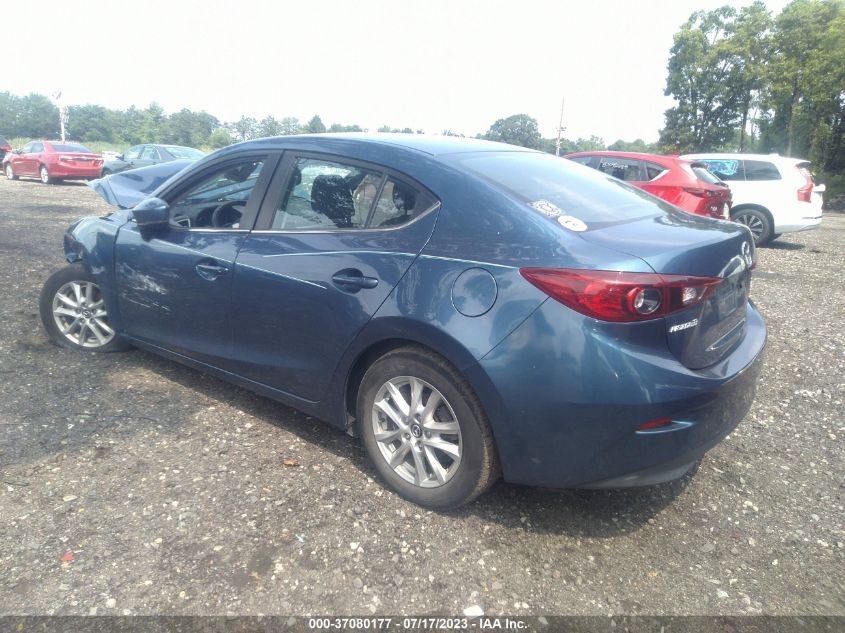 2018 MAZDA MAZDA3 4-DOOR SPORT 3MZBN1U73JM217044
