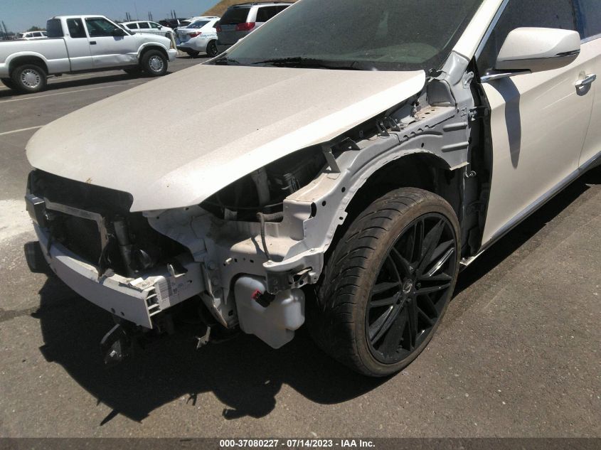 2013 CADILLAC XTS PLATINUM - 2G61U5S36D9214888