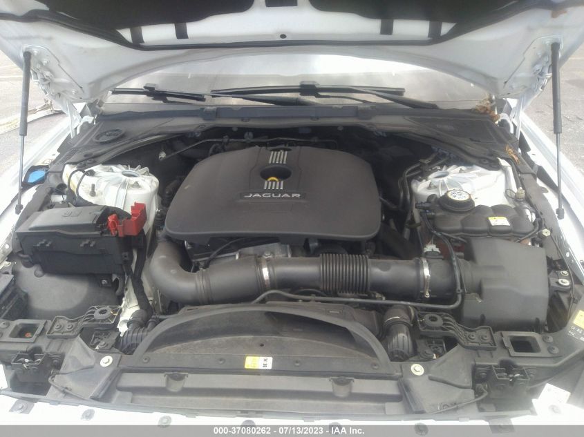 2017 JAGUAR XE 25T - SAJAR4BG0HA970899