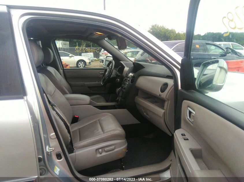 2013 HONDA PILOT TOURING - 5FNYF4H90DB073825