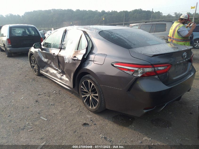 2018 TOYOTA CAMRY SE - 4T1B11HK6JU616213