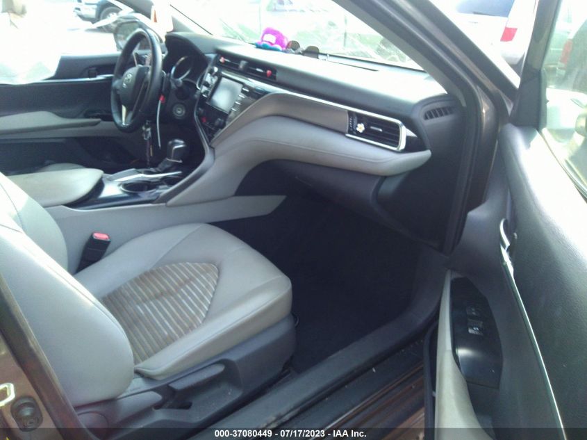 2018 TOYOTA CAMRY SE - 4T1B11HK6JU616213
