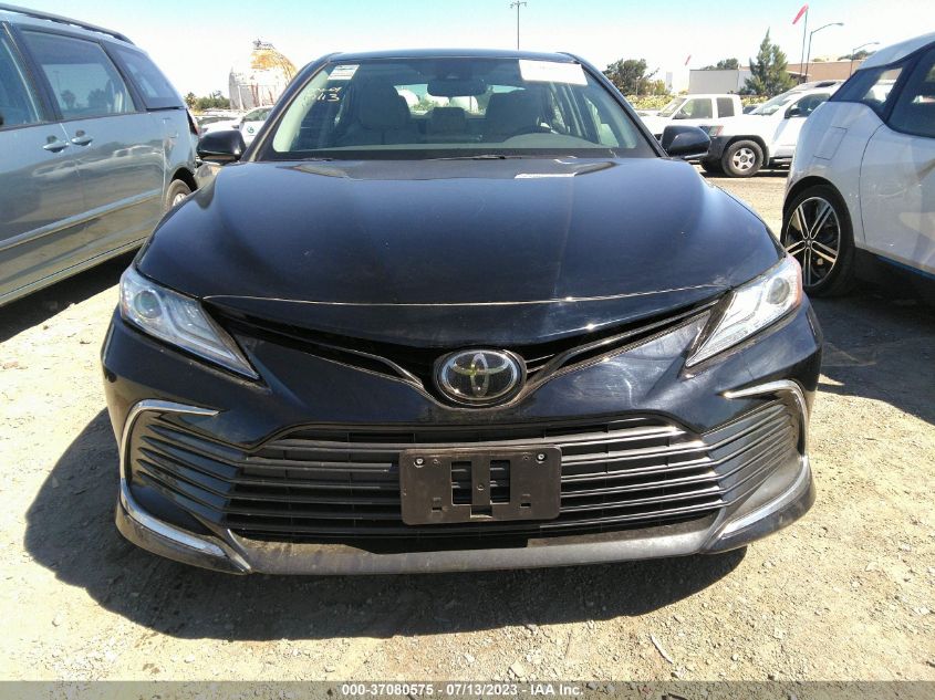 2022 TOYOTA CAMRY XLE - 4T1F11AKXNU018742