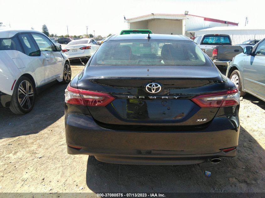 2022 TOYOTA CAMRY XLE - 4T1F11AKXNU018742