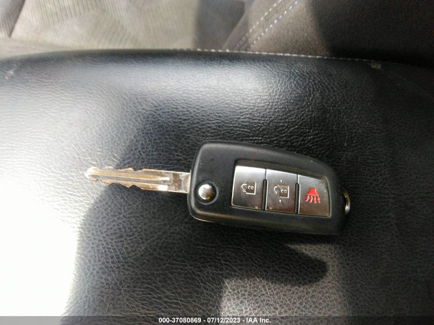 2015 NISSAN ROGUE S - KNMAT2MV6FP536965