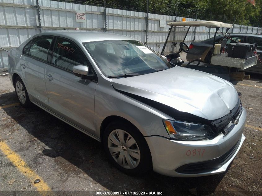 2014 VOLKSWAGEN JETTA SEDAN SE - 3VWD17AJ2EM223835