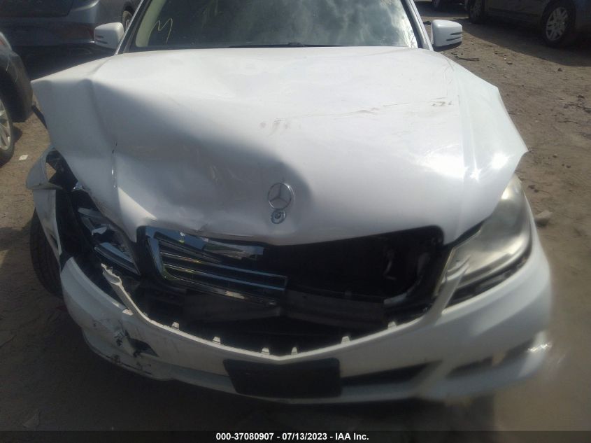 2013 MERCEDES-BENZ C-CLASS C 300 - WDDGF8AB2DR288932
