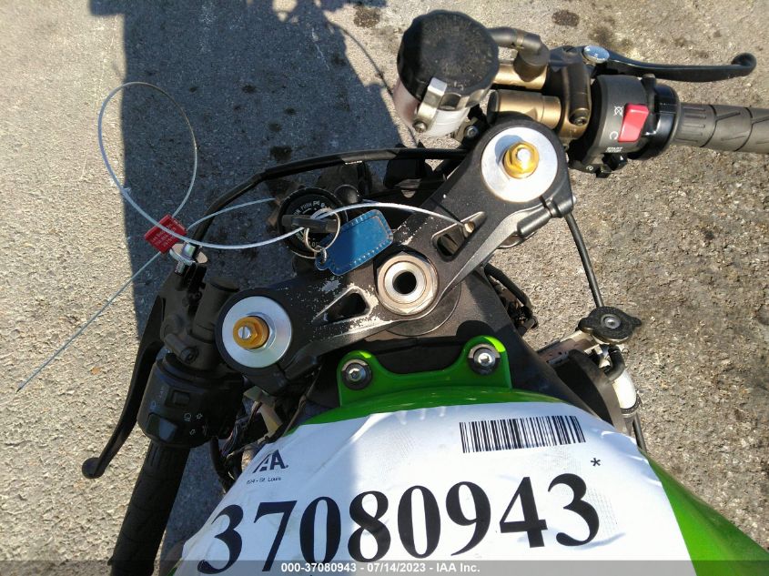 2005 KAWASAKI CX10 ZX1000C2