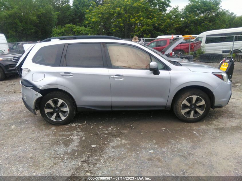 2017 SUBARU FORESTER PREMIUM - JF2SJAEC0HH402324