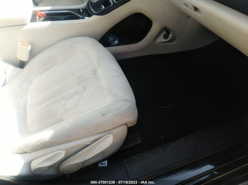 2015 CHRYSLER 200 LX - 1C3CCCFB0FN723202