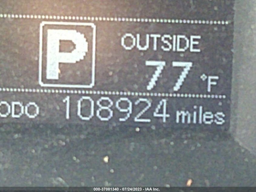 2016 TOYOTA HIGHLANDER LE - 5TDZARFH4GS020085
