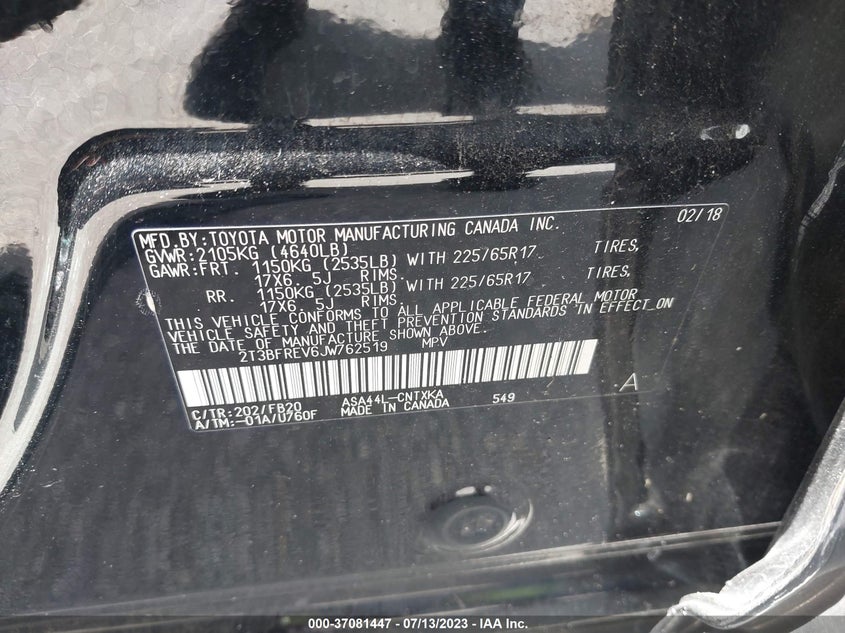VIN 2T3BFREV6JW762519 2018 TOYOTA RAV4 LE