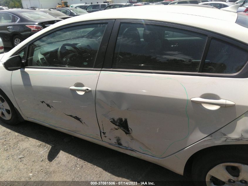 2015 KIA FORTE LX - KNAFK4A67F5366741