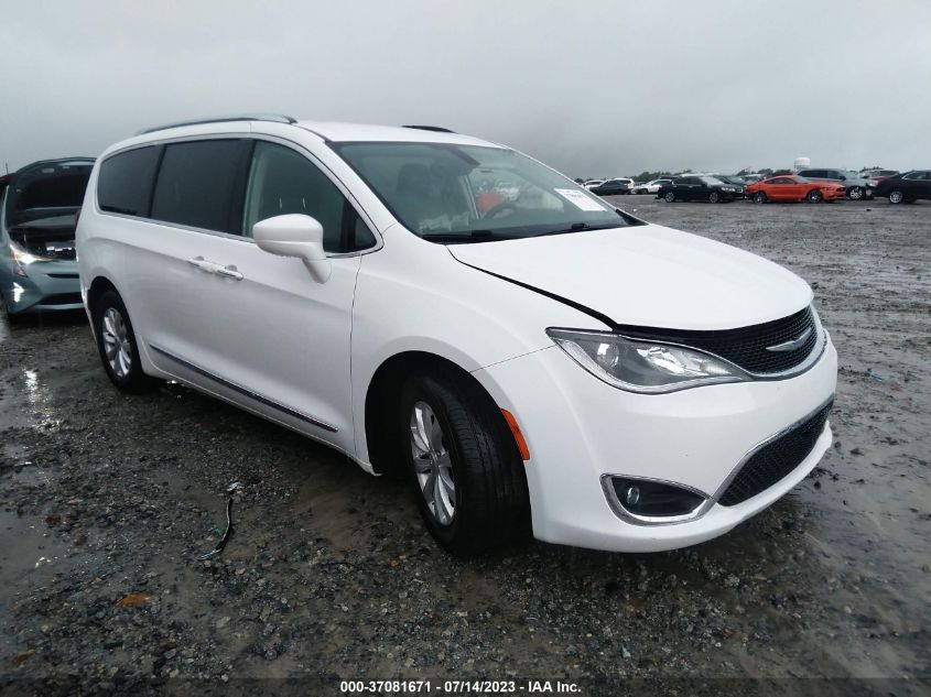 2C4RC1BG0JR279794 2018 CHRYSLER PACIFICA, photo no. 1