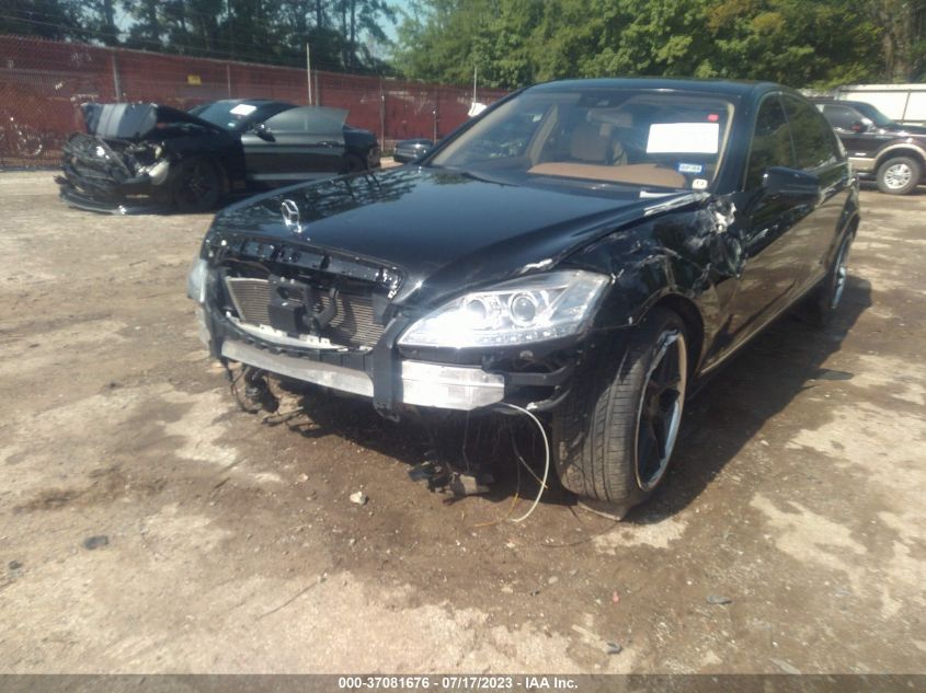 2013 MERCEDES-BENZ S 550 WDDNG7DB1DA504455