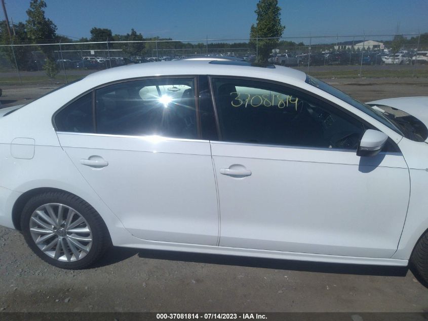 2016 VOLKSWAGEN JETTA SEDAN 1.8T SEL - 3VWL07AJ1GM228056