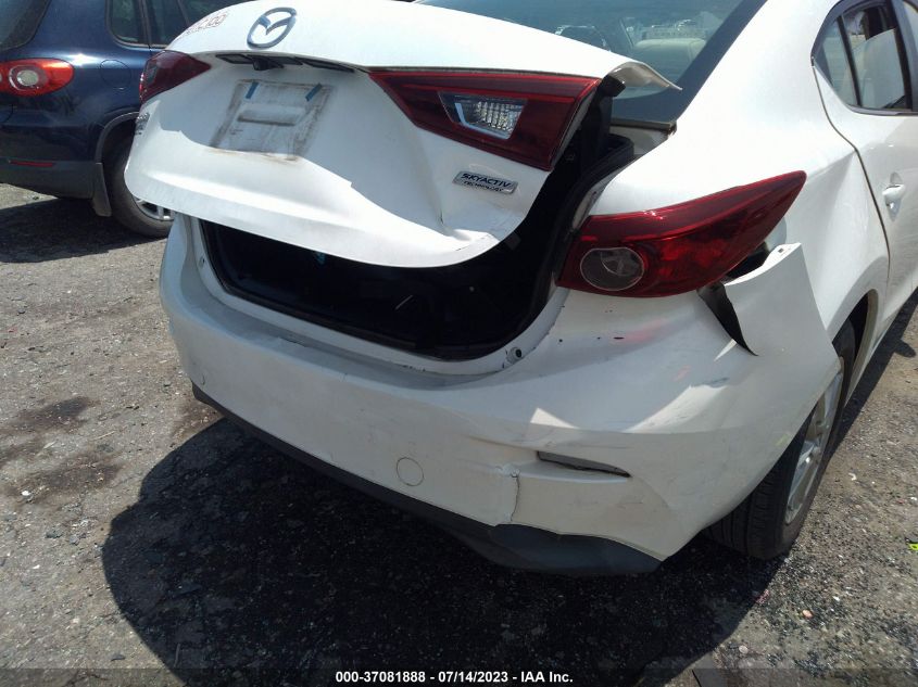 2018 MAZDA MAZDA3 4-DOOR SPORT 3MZBN1U73JM170206
