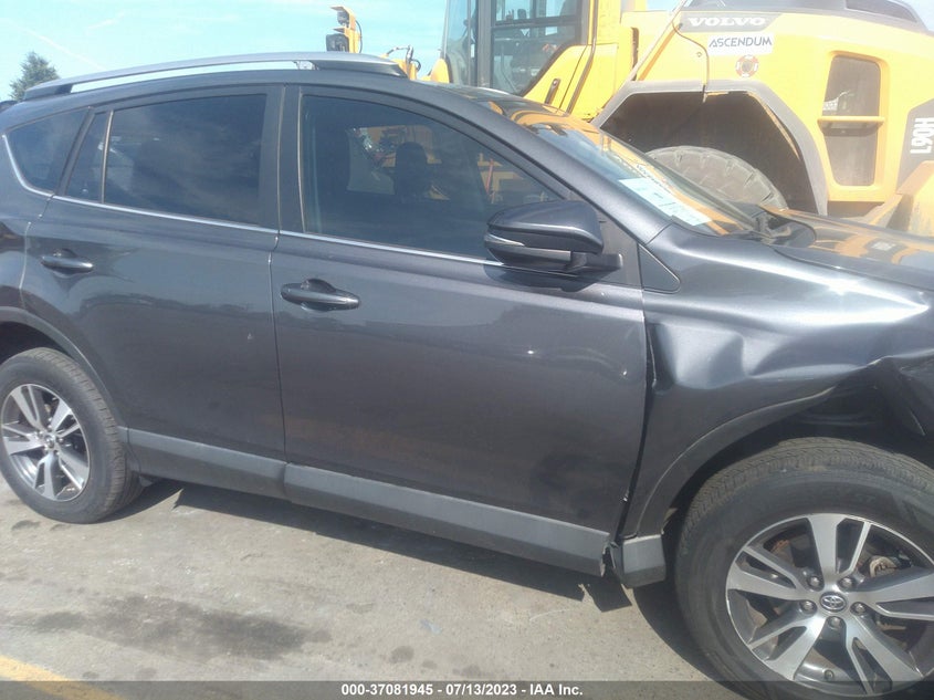 VIN 2T3WFREV3JW502127 2018 TOYOTA RAV4 XLE/ADVENTURE